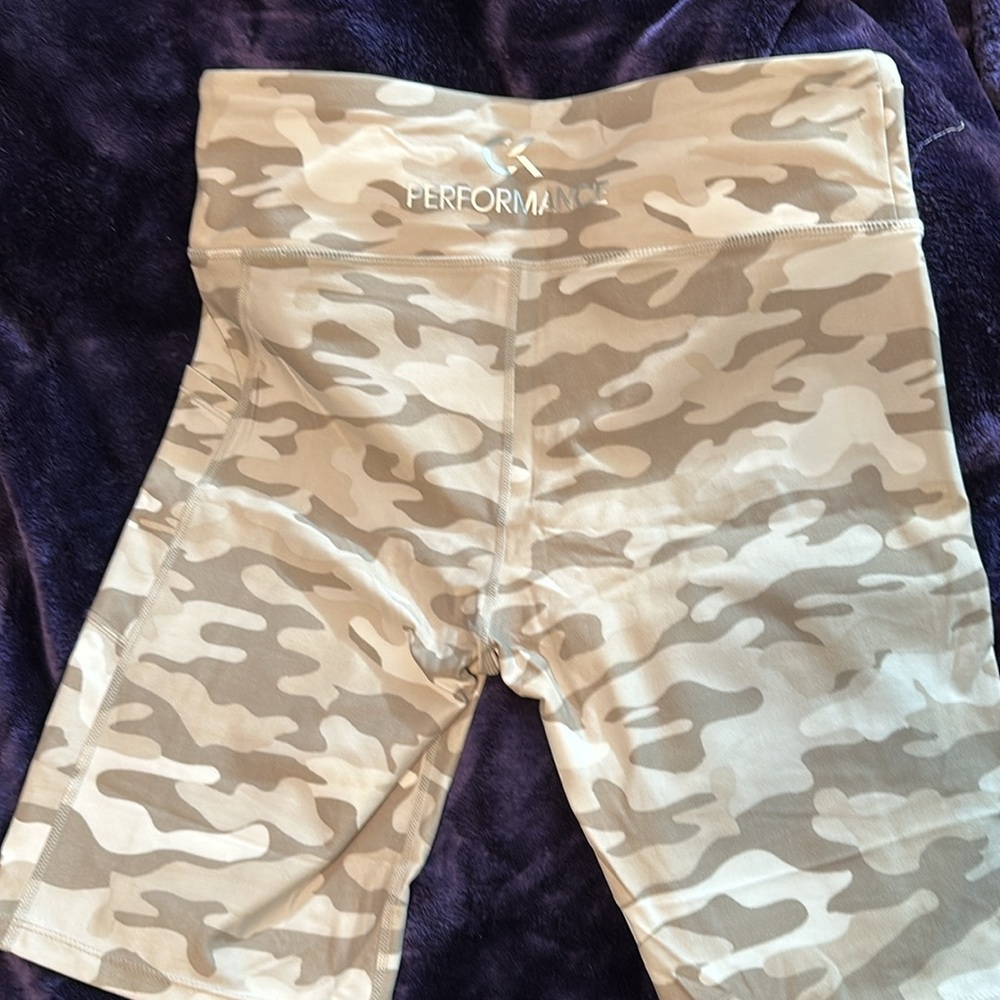 Tan camo Calvin Klein Performance bike shorts - Picture 3 of 5